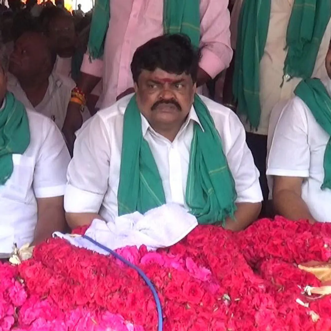 sivakasiyil admk unnaaviradham